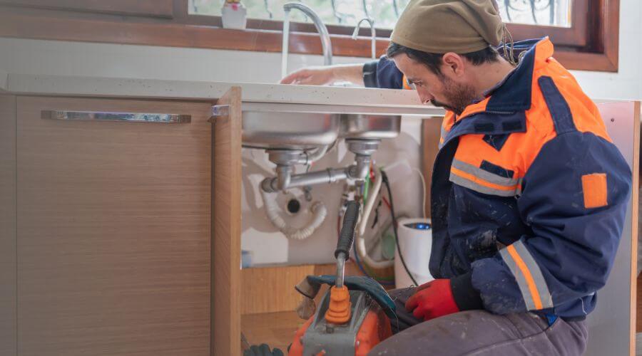Local annual plumbing maintenance in Elm Grove, LA
